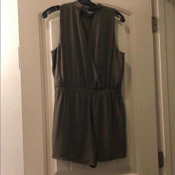 romper - Picture 3 of 5